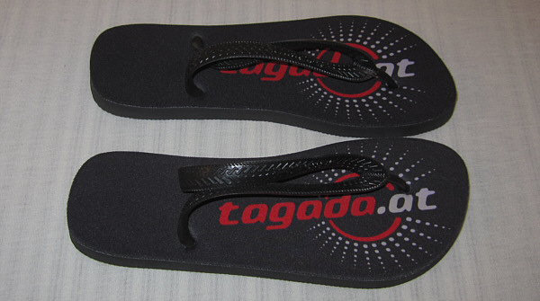 Das tagada.at Fan-Paket: T-Shirts, Flip-Flops, Chipkarten usw.!