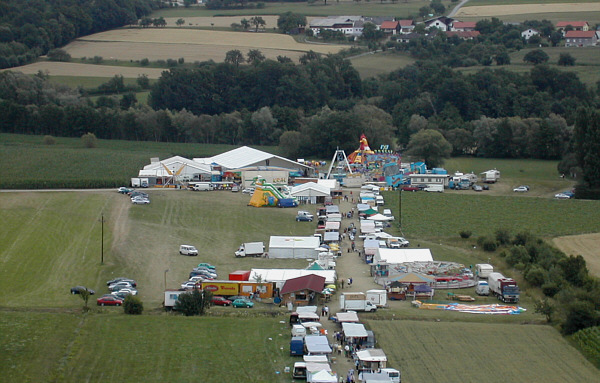 Kirtag in St. Ilgen (J�lner Kirtag), 2003!
