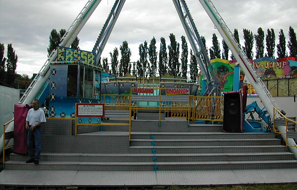 Kirtag in St. Ilgen (J�lner Kirtag), 2003!