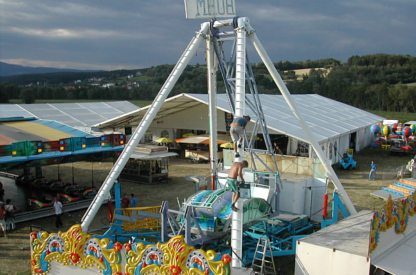 Kirtag in St. Ilgen (J�lner Kirtag), 2003!
