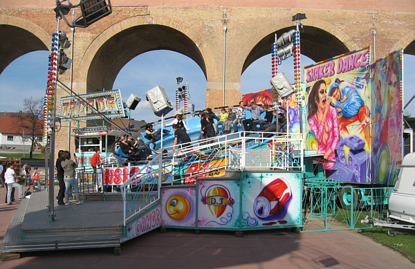 Vergngungspark in Mattersburg, April 2007!