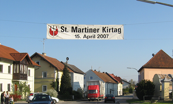 Kirtag in Sankt Martin (Innkreis), Aufbauphase (MI, 11. April 2007)!