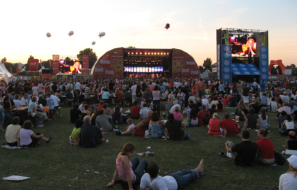 Das 24. Donauinselfest in Wien, Juni 2007!