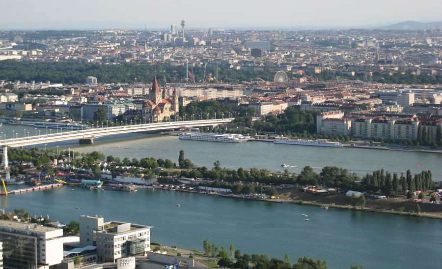 Das 24. Donauinselfest in Wien, Juni 2007!