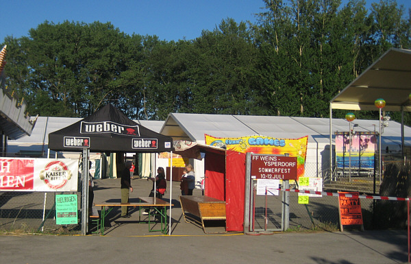 Zeltfest der Freiwilligen Feuerwehr in Gottsdorf, 2009!
