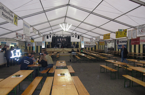 Zeltfest der Freiwilligen Feuerwehr in Gottsdorf, Mai 2010!
