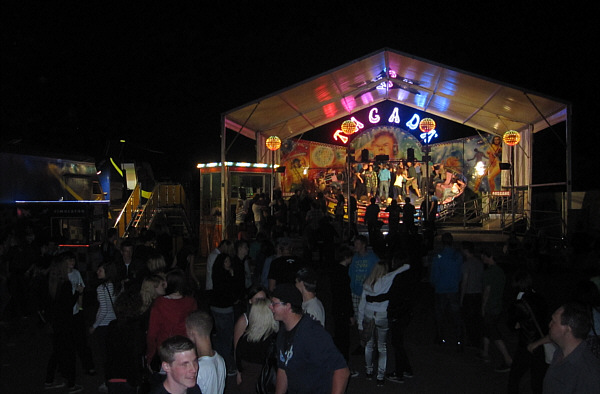Zeltfest der Freiwilligen Feuerwehr in Gottsdorf, Mai 2011!